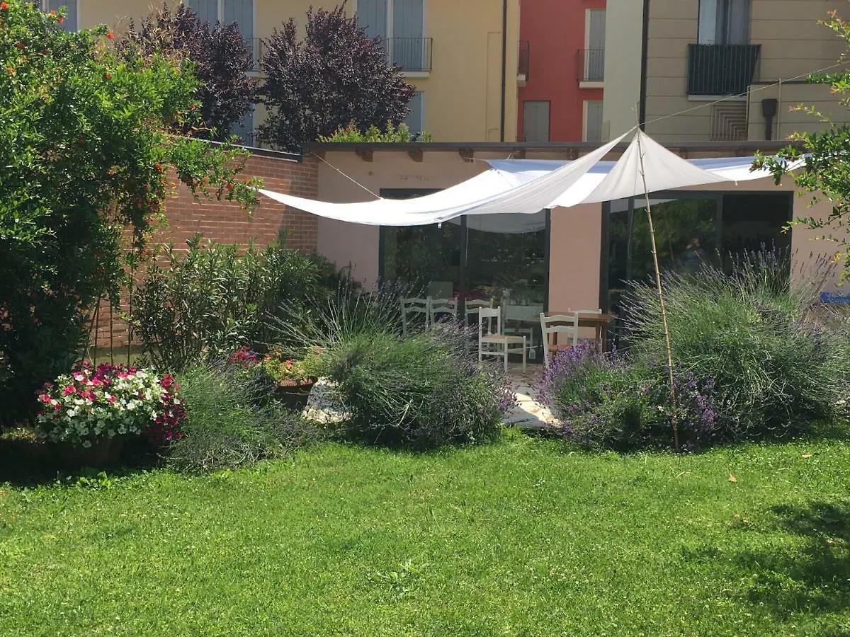Via Mazzini Bed & Breakfast Bazzano Italy